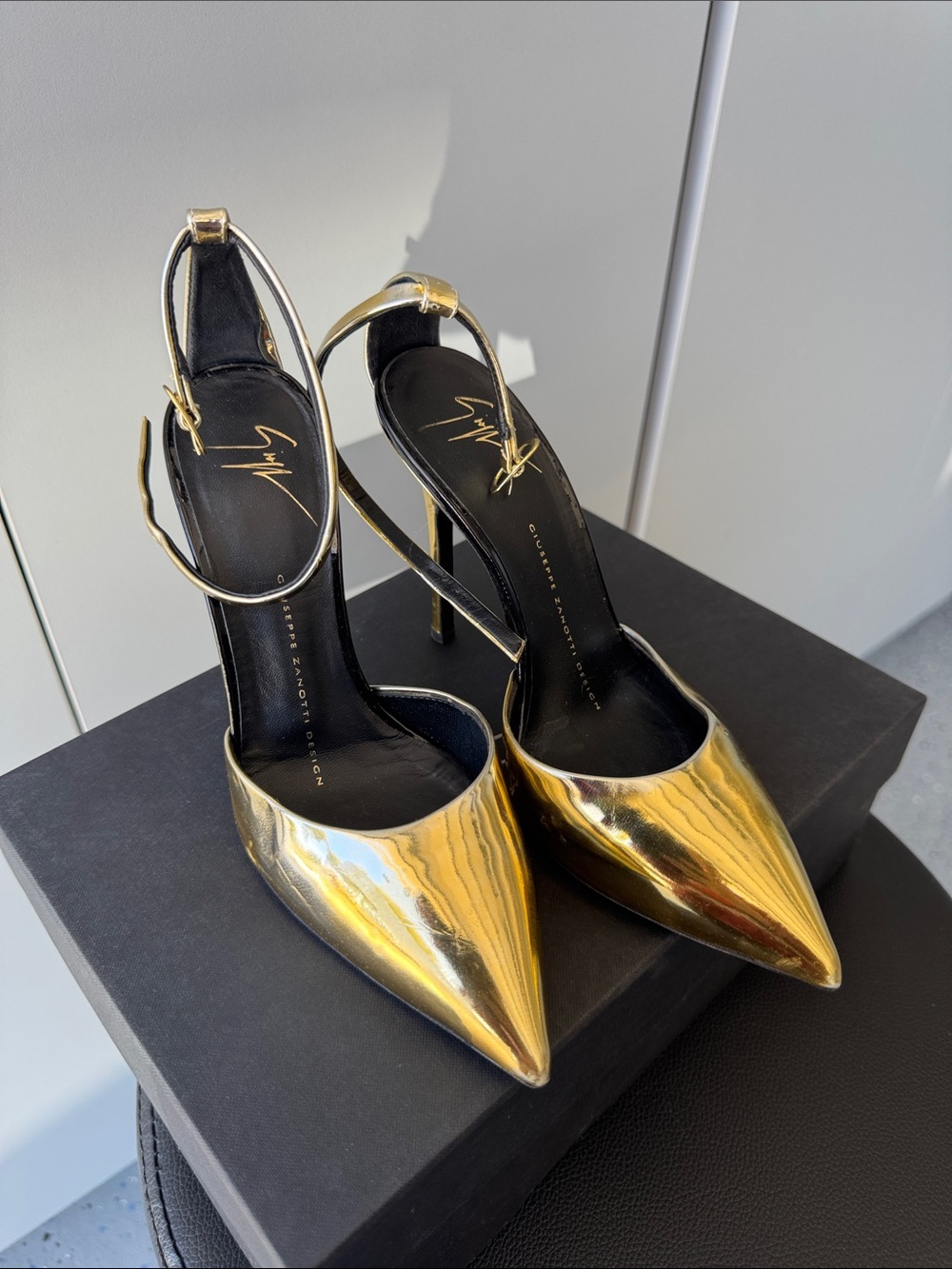 Giuseppe Zanotti Metallic Gold Pointed-Toe Ankle Strap Heels